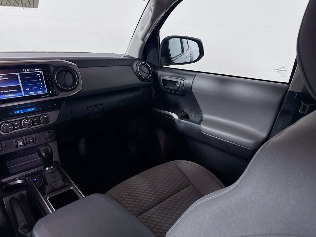 Certified 2023 Toyota Tacoma SR5 AWD/4WD image 20