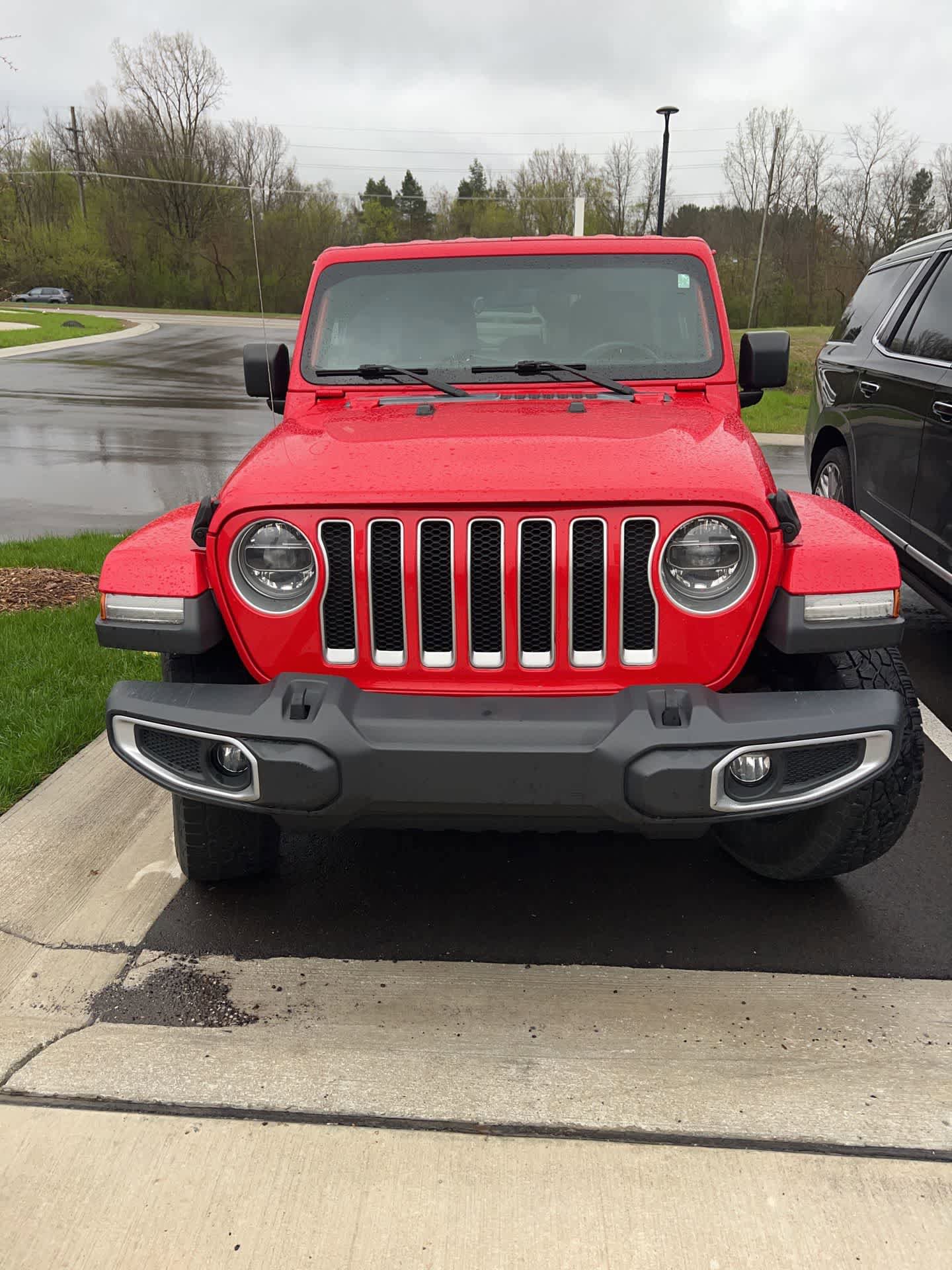 Used 2018 Jeep Wrangler Unlimited Sahara AWD/4WD image 21