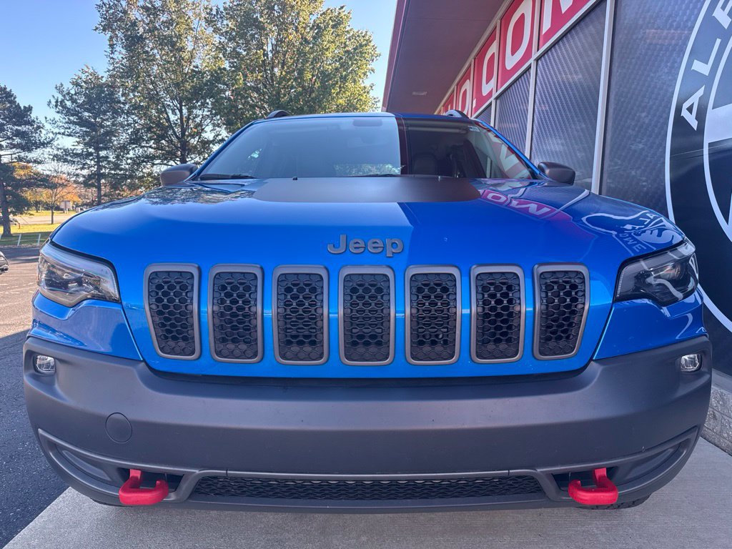 Used 2020 Jeep Cherokee Trailhawk w/ Cold Weather Group AWD/4WD image 8