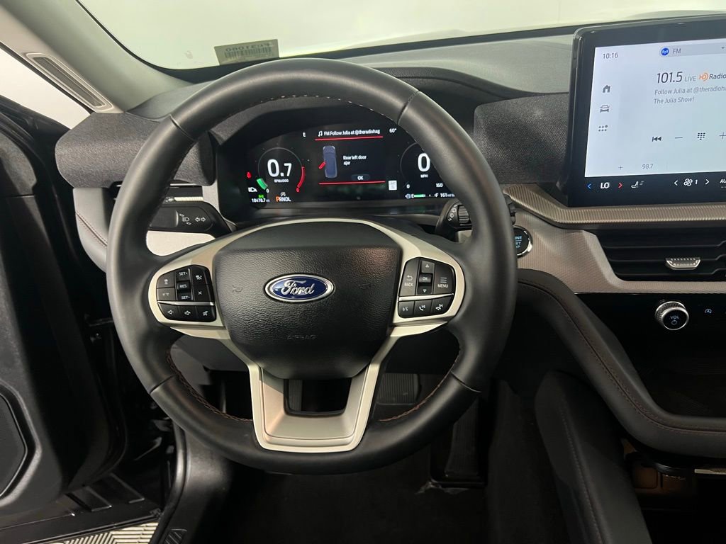 Used 2025 Ford Explorer Active image 12