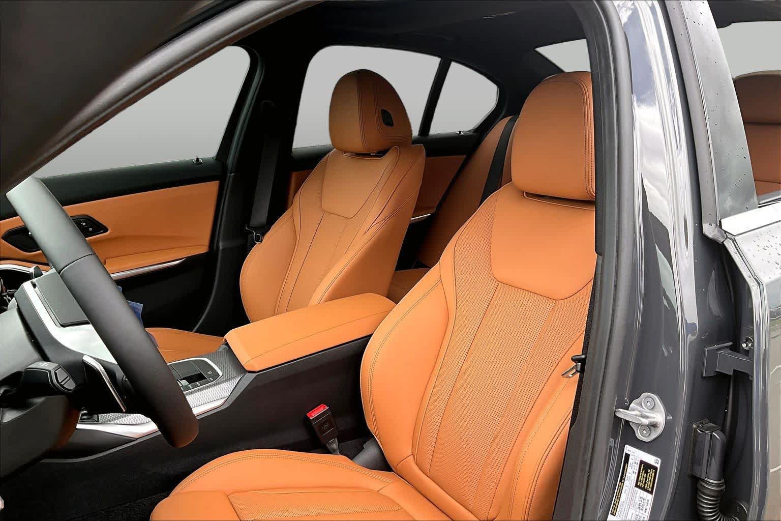 Used 2026 BMW 330i Sedan w/ Convenience Package RWD image 9
