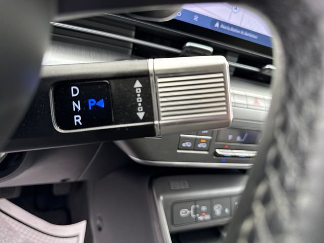 Used 2024 Hyundai Kona Limited FWD image 27
