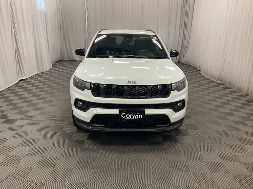 Used 2024 Jeep Compass Latitude image 13