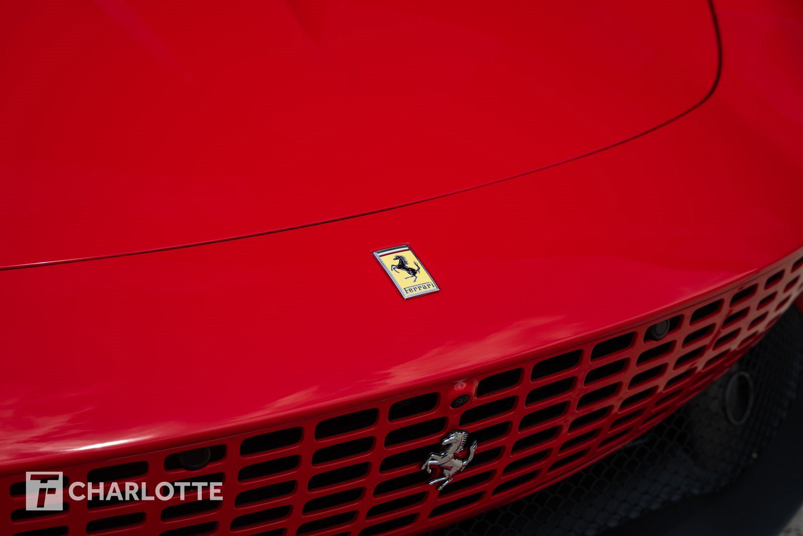 Used 2024 Ferrari Roma Spider RWD image 4