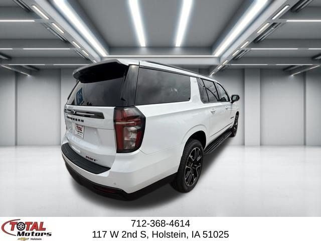 Used 2023 Chevrolet Suburban RST AWD/4WD image 8