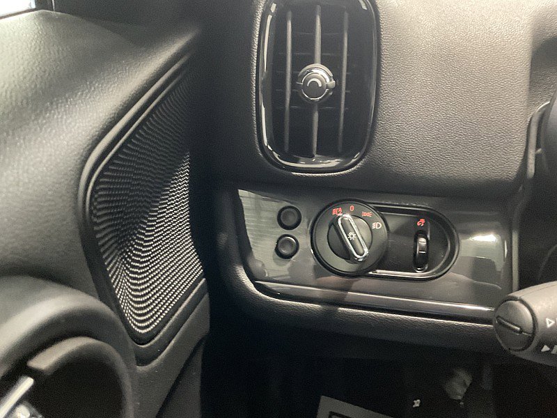 Used 2020 MINI Cooper Countryman ALL4 image 17