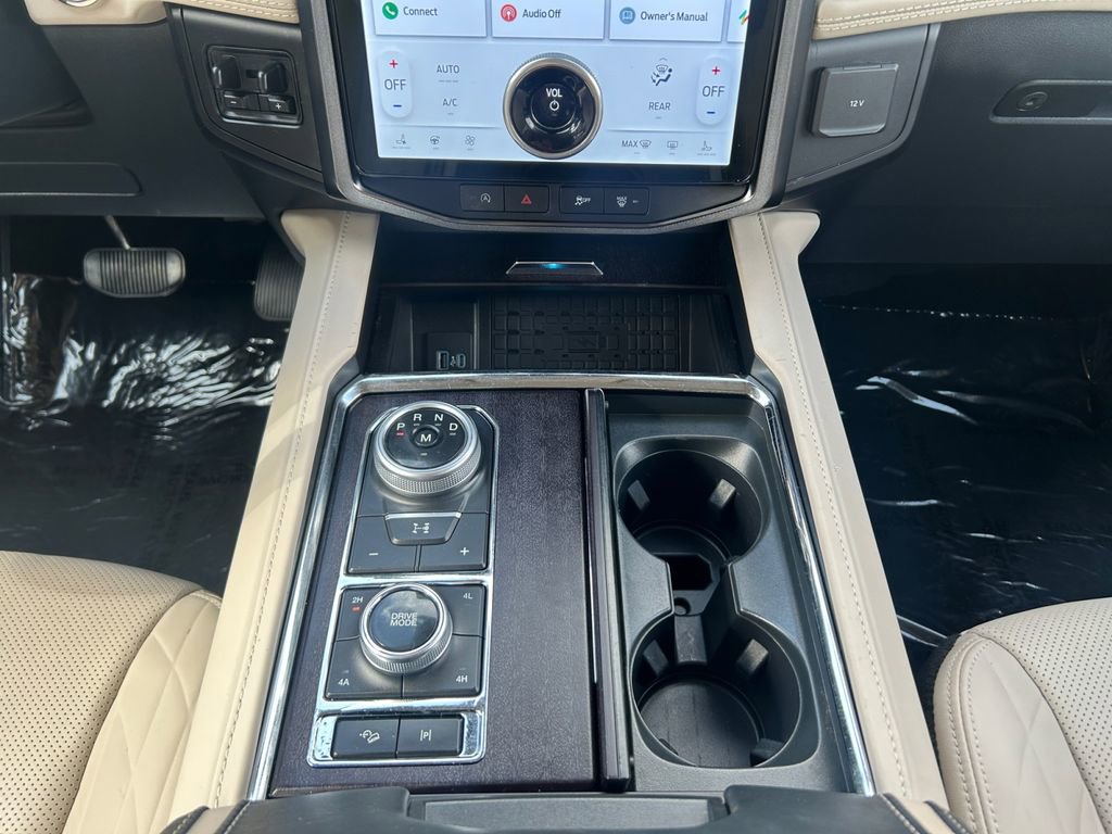 Used 2023 Ford Expedition Max Platinum image 13