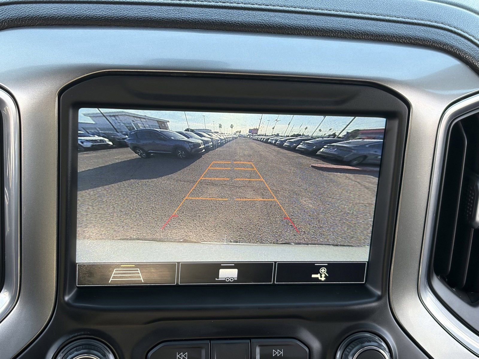 Used 2020 Chevrolet Silverado 1500 LT w/ All-Star Edition AWD/4WD image 28