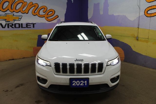 Used 2021 Jeep Cherokee Latitude AWD/4WD image 3