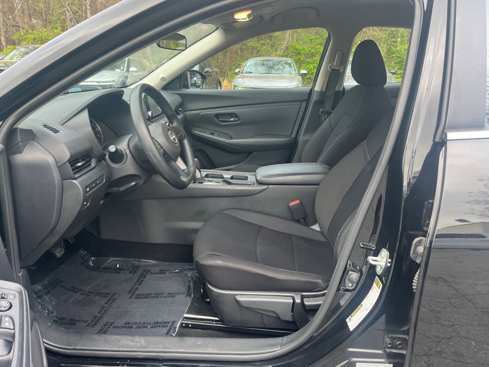 Used 2025 Nissan Sentra S image 22