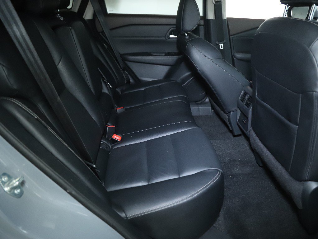 Used 2023 Nissan Rogue SL AWD/4WD image 33