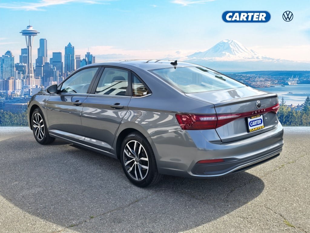 Used 2025 Volkswagen Jetta SE FWD image 5