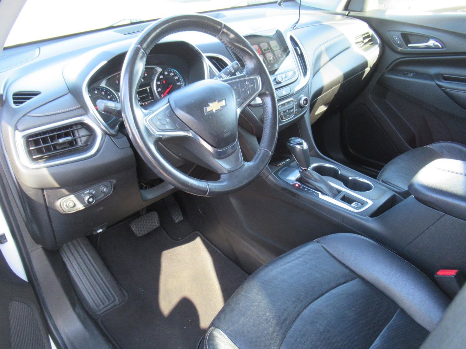 Used 2018 Chevrolet Equinox Premier FWD image 15