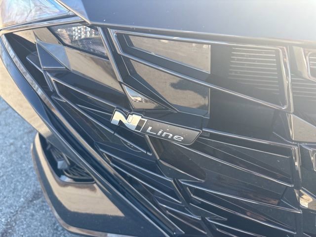 Used 2022 Hyundai Elantra N Line image 11