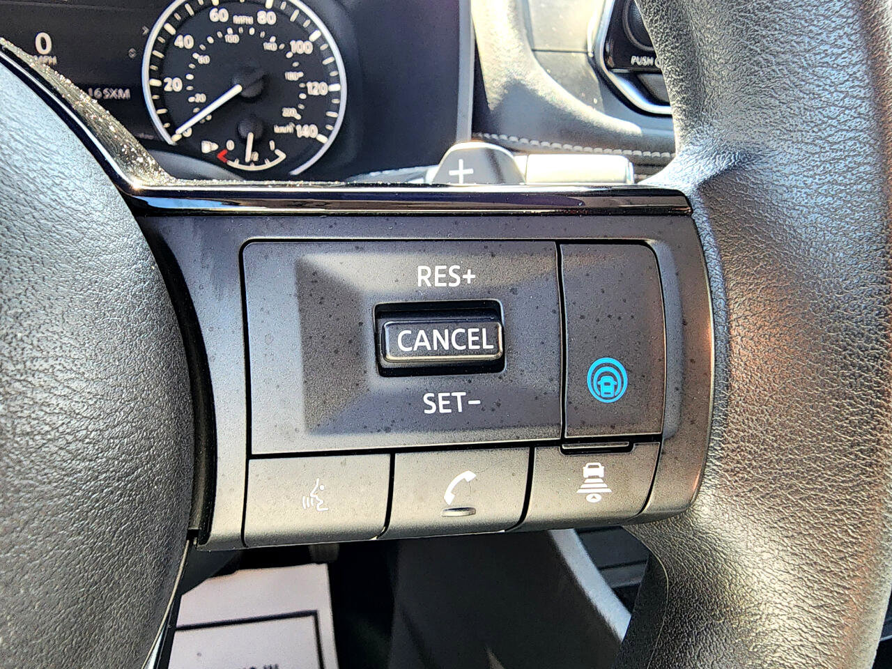 Used 2023 Nissan Rogue SV image 18