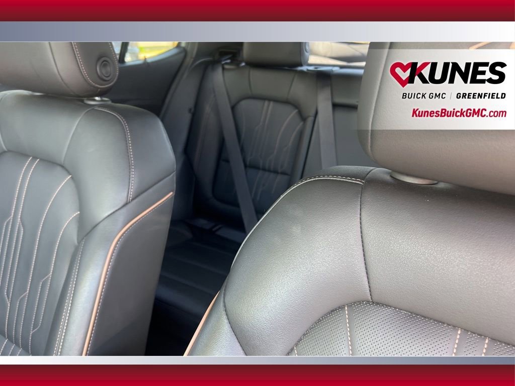 Used 2024 Buick Envista Avenir FWD image 17