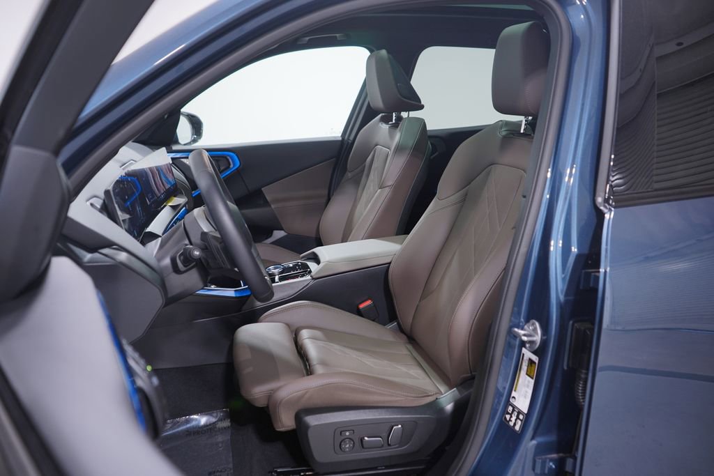 Used 2025 BMW X3 xDrive30i w/ M Sport Package image 7