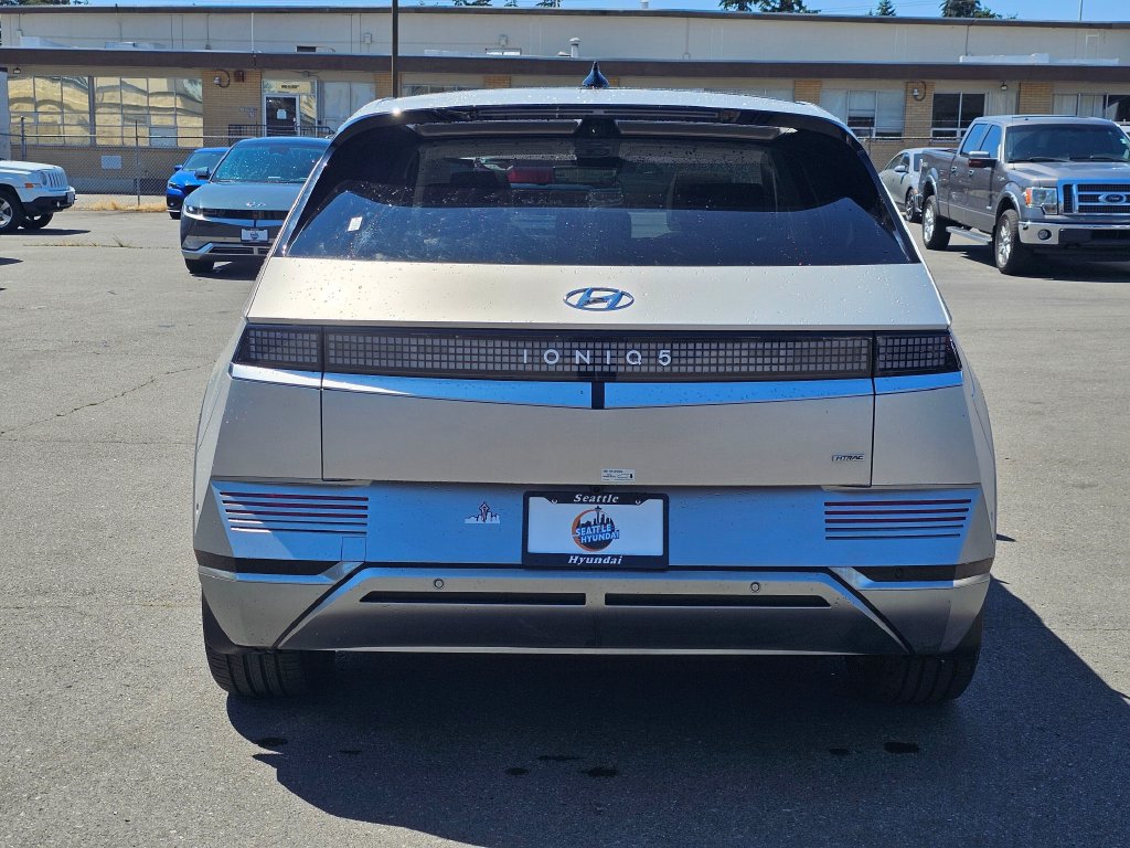 Used 2024 Hyundai Ioniq 5 Limited AWD/4WD image 6