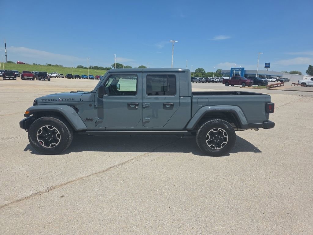 Used 2024 Jeep Gladiator Sport AWD/4WD image 6