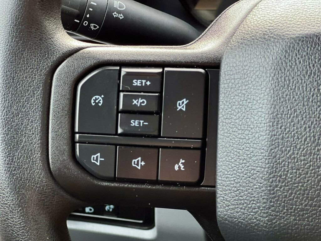 Used 2024 Ford F350 XLT w/ FX4 Off-Road Package image 19