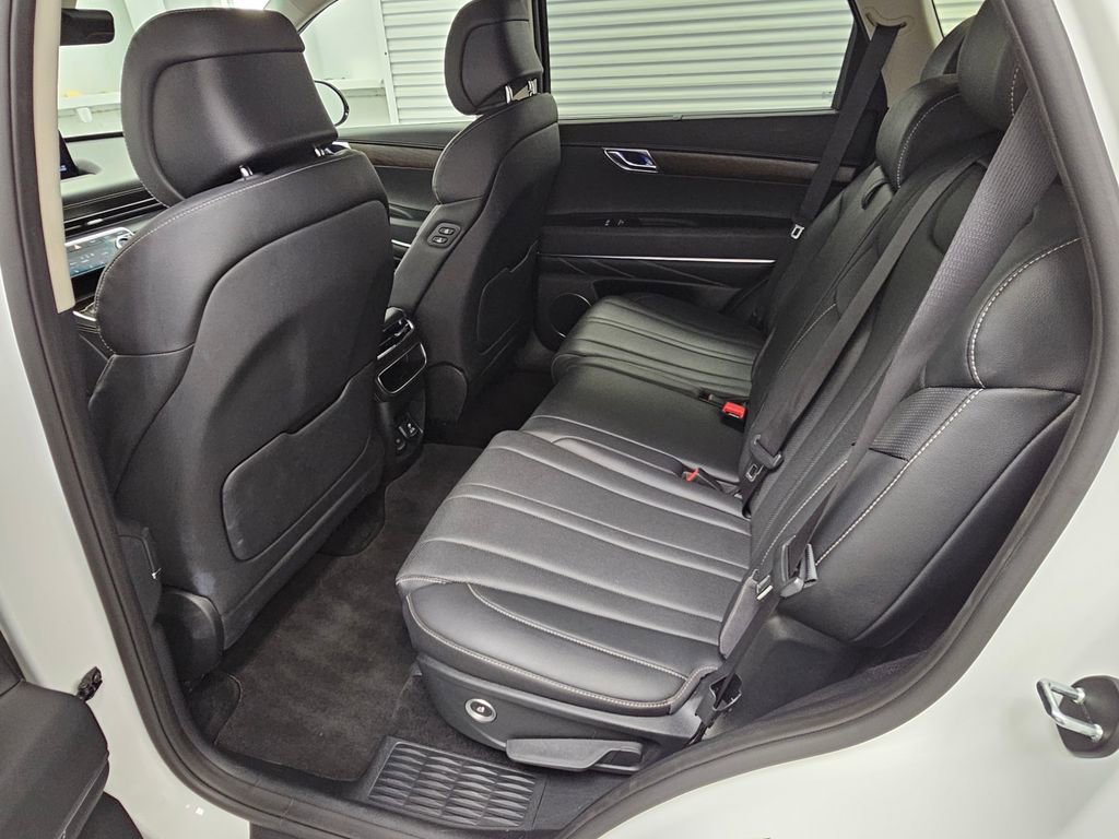 Used 2024 Genesis GV80 2.5T image 31