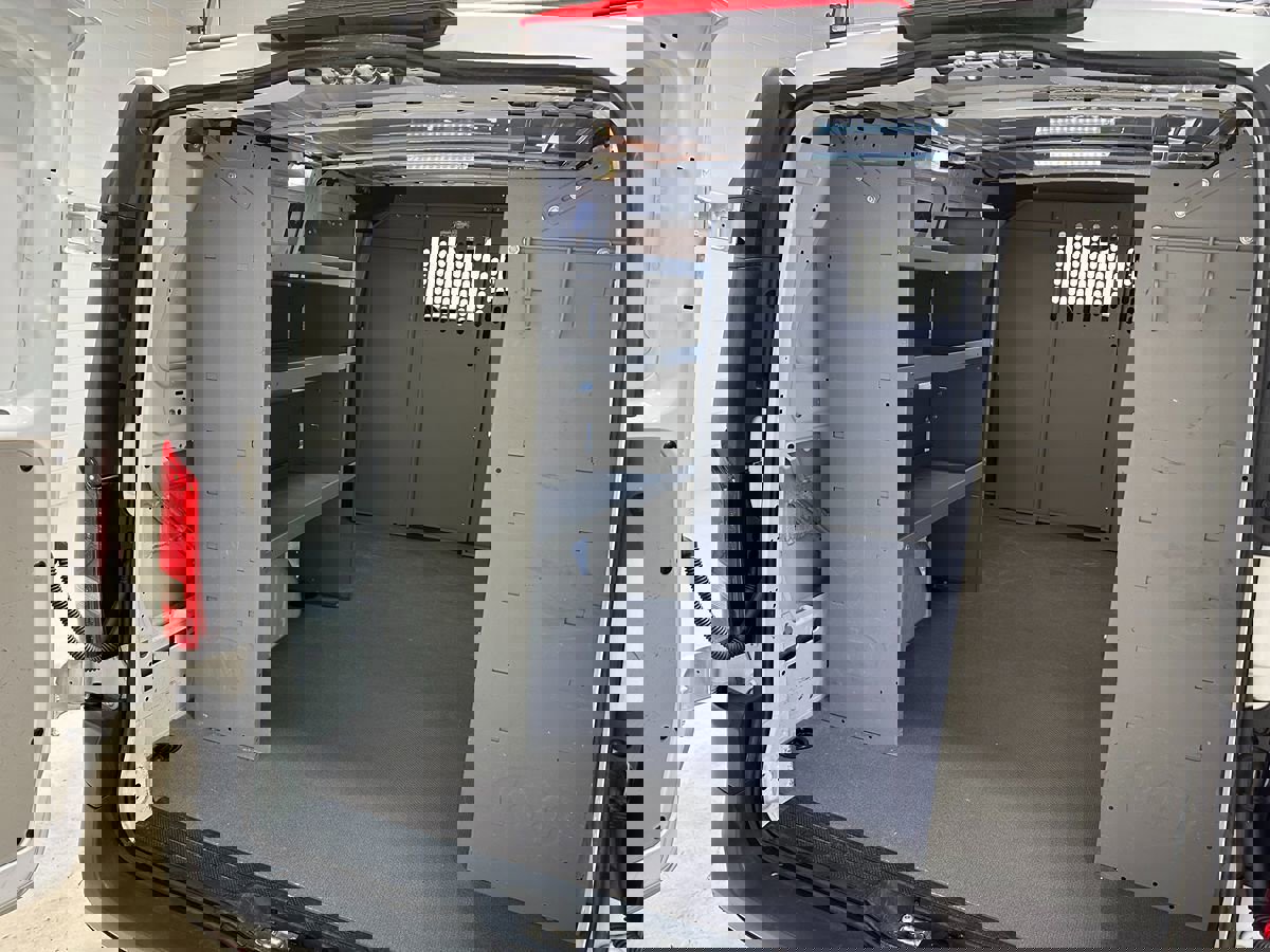 Used 2021 Mercedes-Benz Metris w/ Driver Efficiency Package image 8