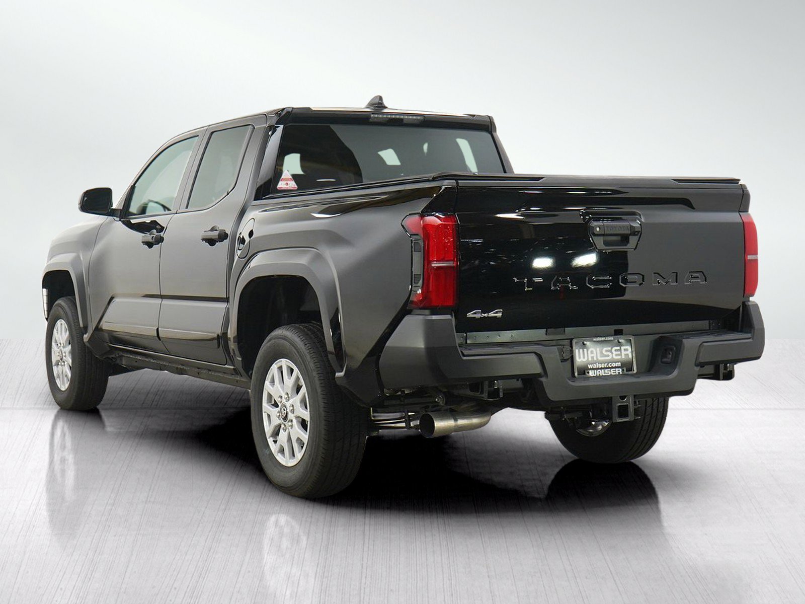 Used 2024 Toyota Tacoma SR AWD/4WD image 3