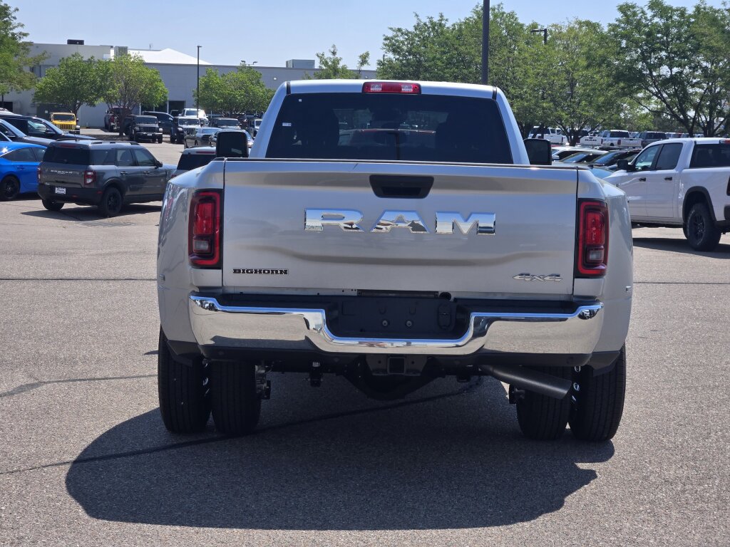 New 2026 RAM 3500 Big Horn AWD/4WD image 4