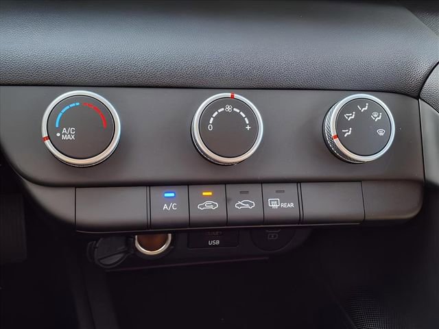 New 2025 Hyundai Elantra SE image 19