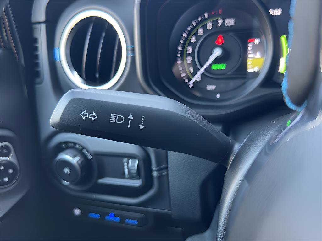 Used 2024 Jeep Wrangler High Altitude image 46