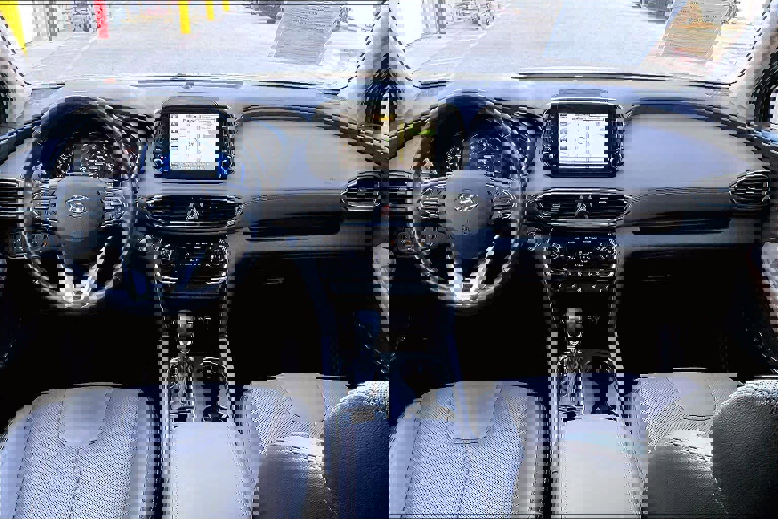 Used 2019 Hyundai Santa Fe SEL w/ Cargo Package image 16