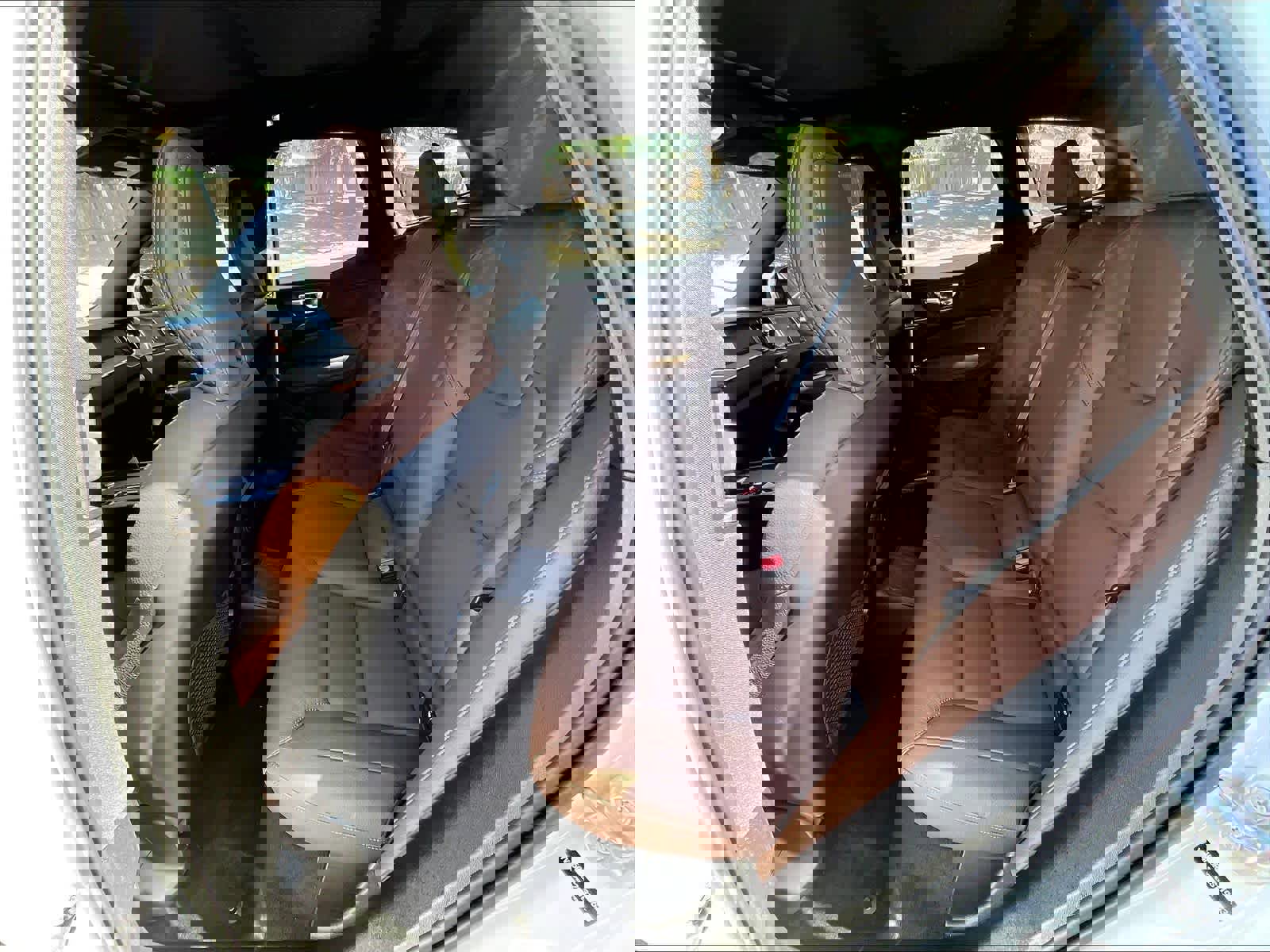 Used 2025 Volvo XC60 T8 Plus w/ Protection Package Premier image 26