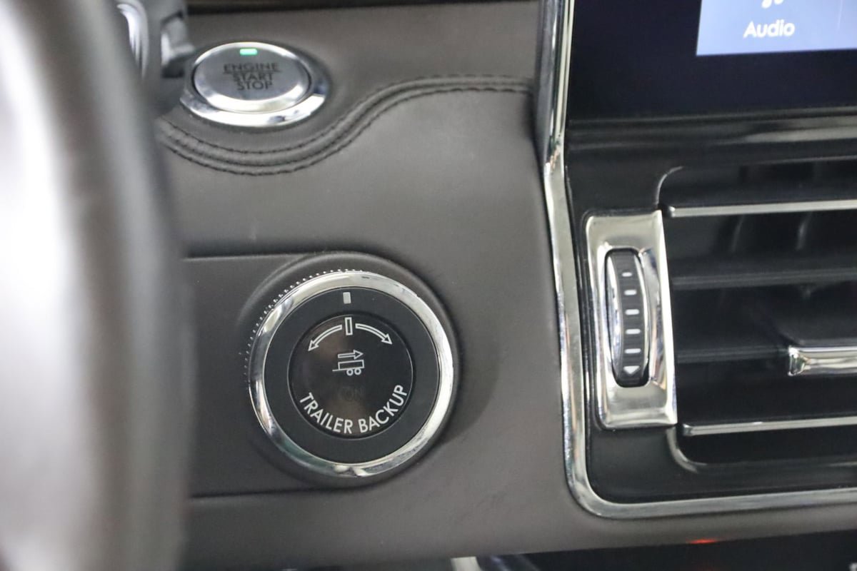 Used 2020 Lincoln Navigator Black Label AWD/4WD image 17