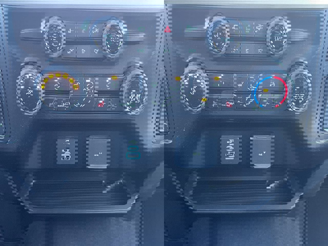 New 2026 Ford F250 XLT w/ XLT Premium Package image 7