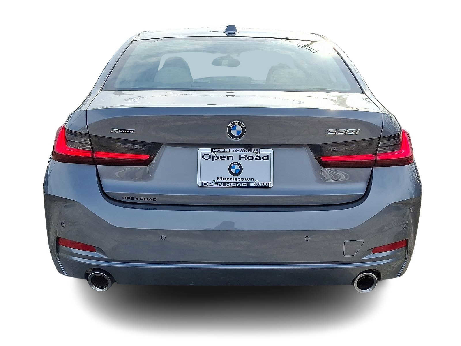 Used 2025 BMW 330i xDrive Sedan w/ M Sport Package image 5
