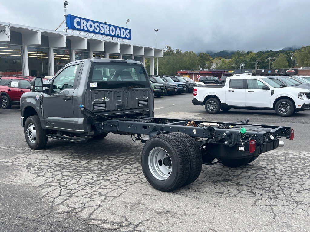 New 2026 Ford F350 XL w/ XL Chrome Package AWD/4WD image 5