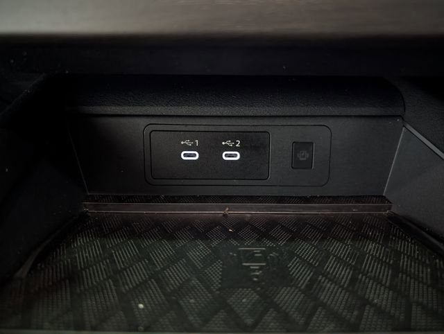 Used 2025 Nissan Murano SV AWD/4WD image 23