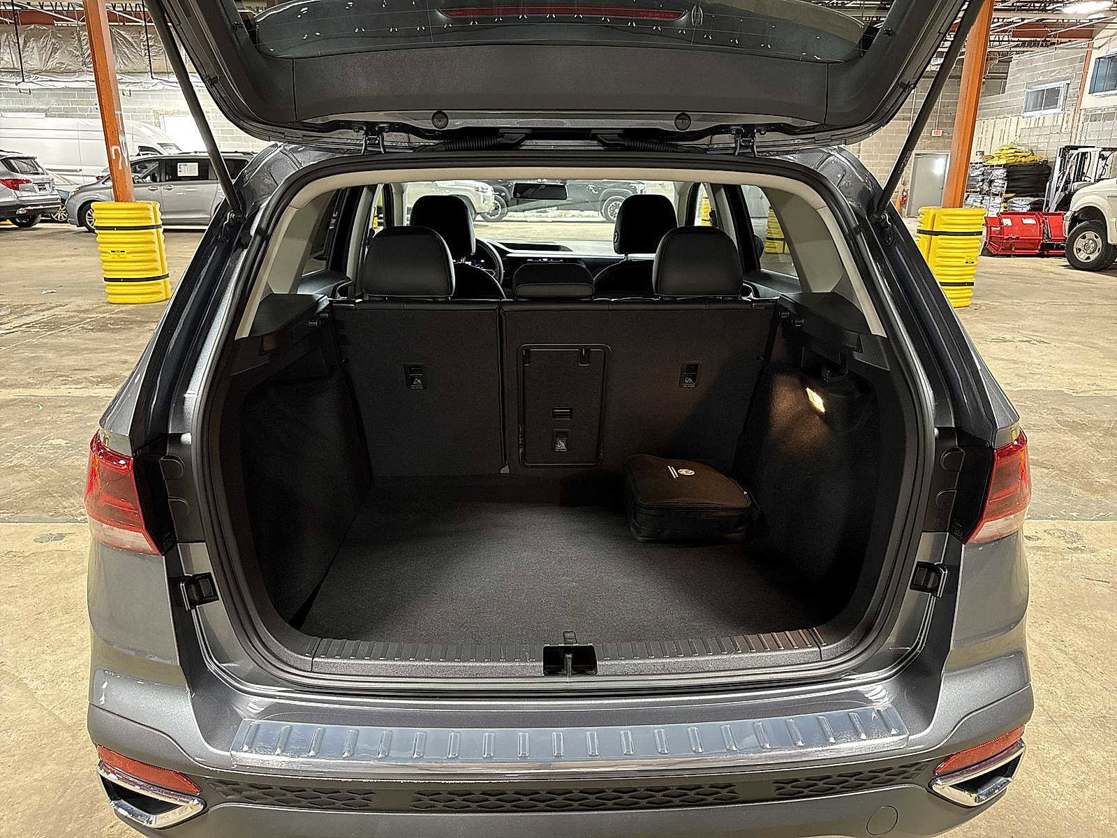 Used 2022 Volkswagen Taos SE image 11