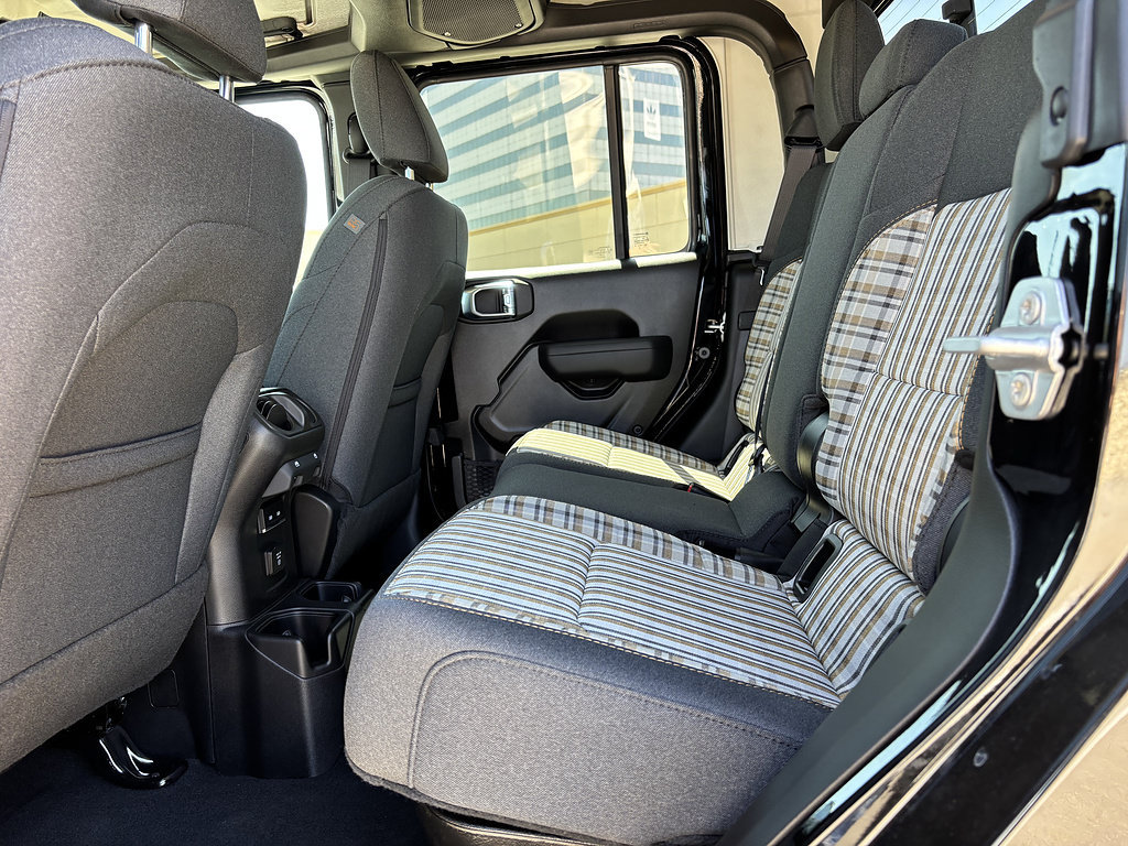 New 2026 Jeep Gladiator Sport AWD/4WD image 21