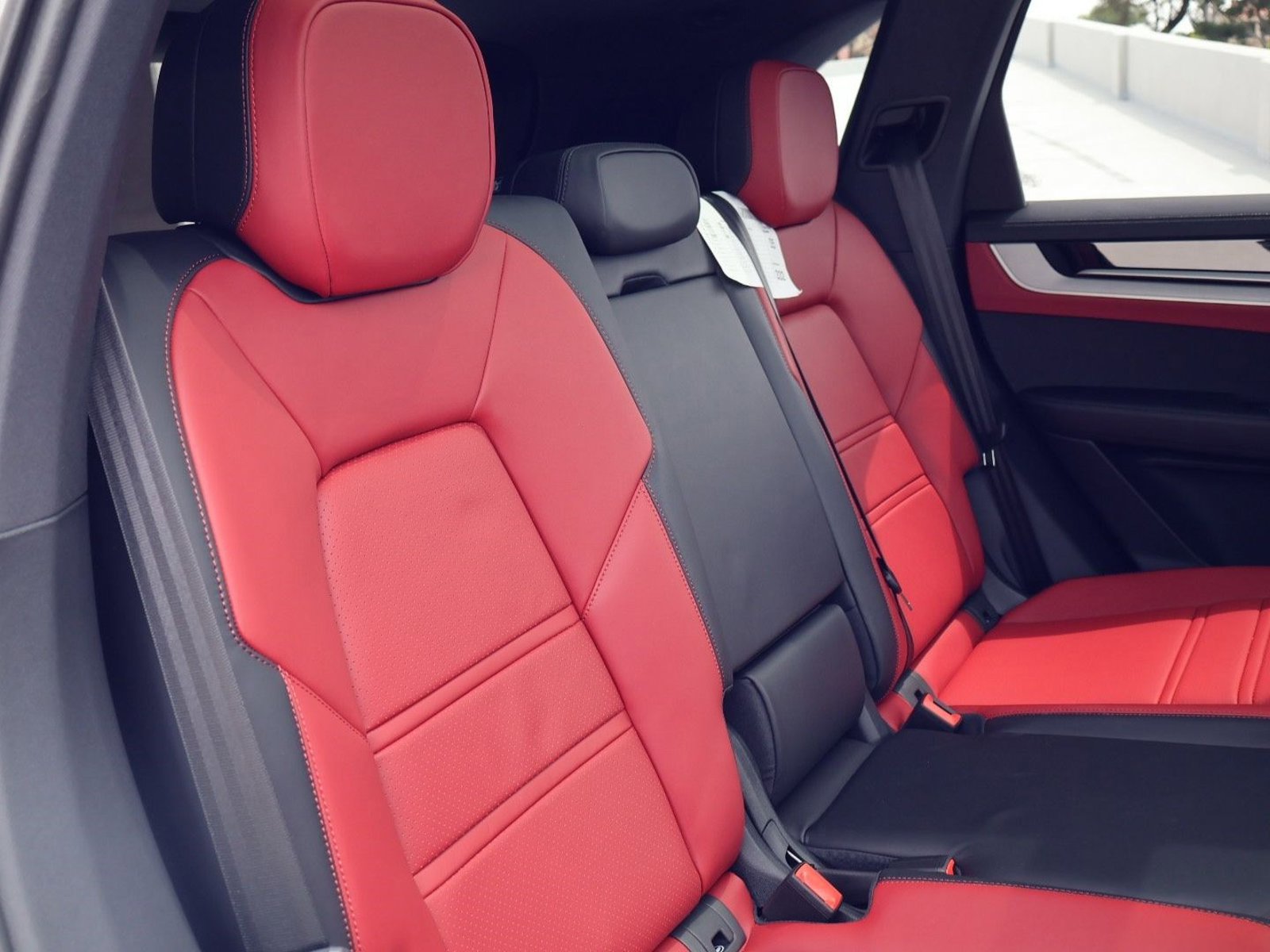 New 2026 Porsche Cayenne image 23