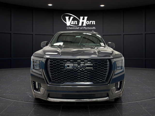 Used 2023 GMC Yukon XL Denali Ultimate AWD/4WD image 2