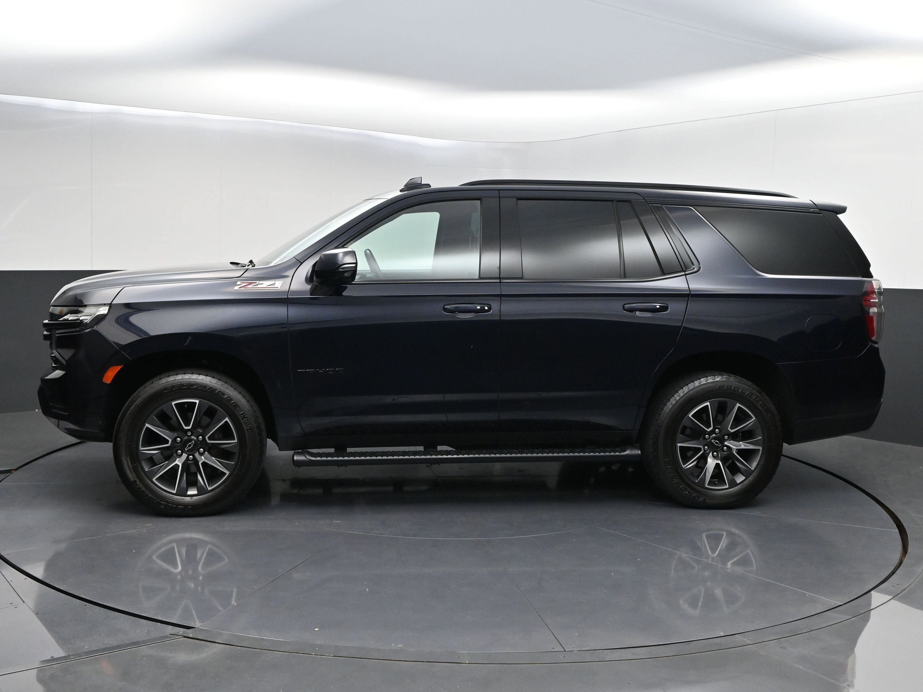 Certified 2021 Chevrolet Tahoe Z71 w/ Z71 Signature Package AWD/4WD image 4