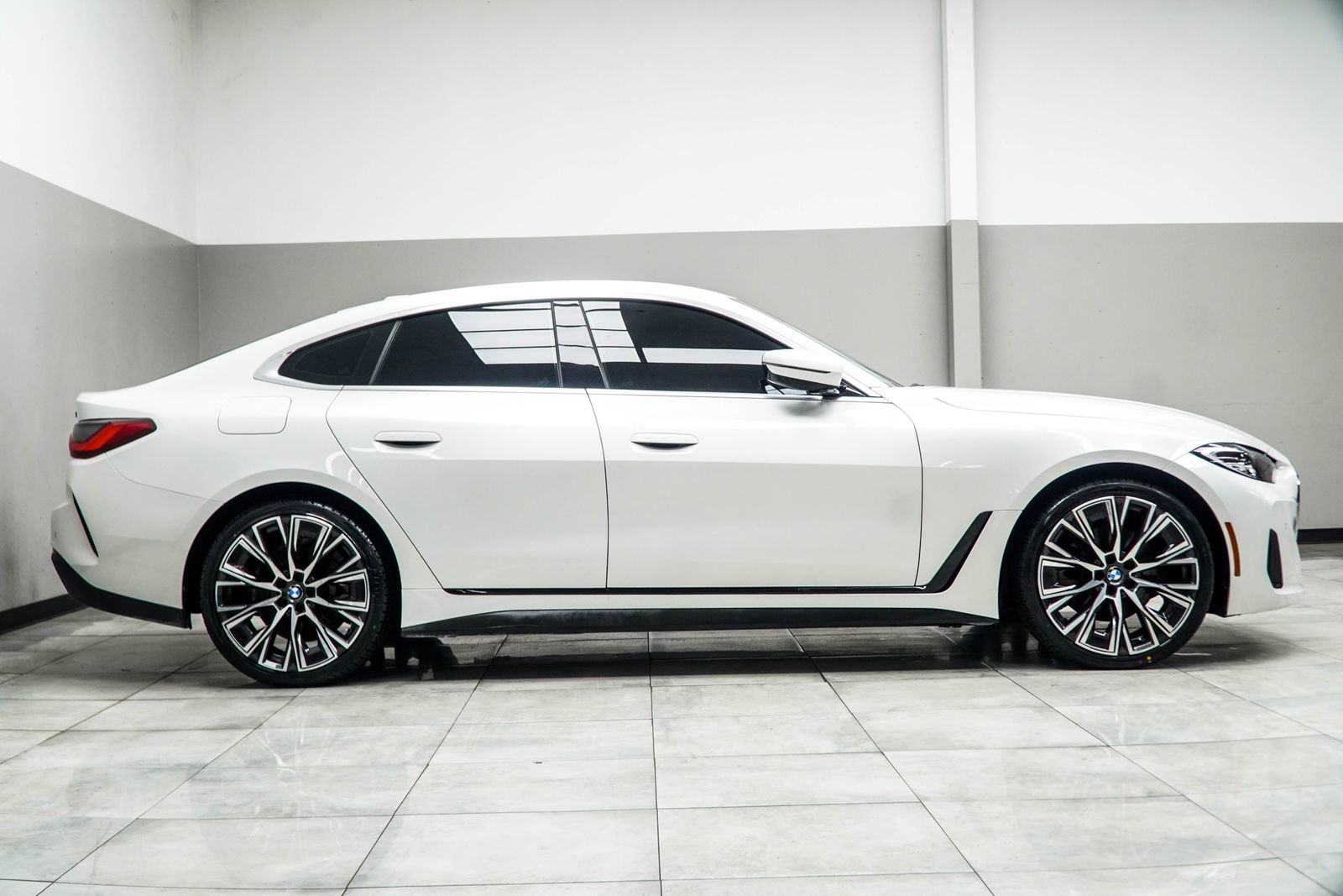 Used 2024 BMW 430i Gran Coupe w/ Premium Package RWD image 7