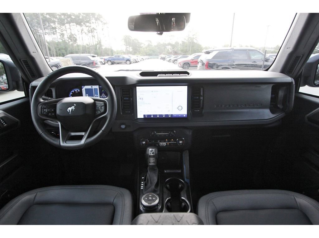 Used 2024 Ford Bronco Black Diamond image 12