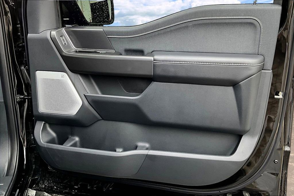 Used 2025 Ford F150 Lariat w/ Equipment Group 502A High image 30