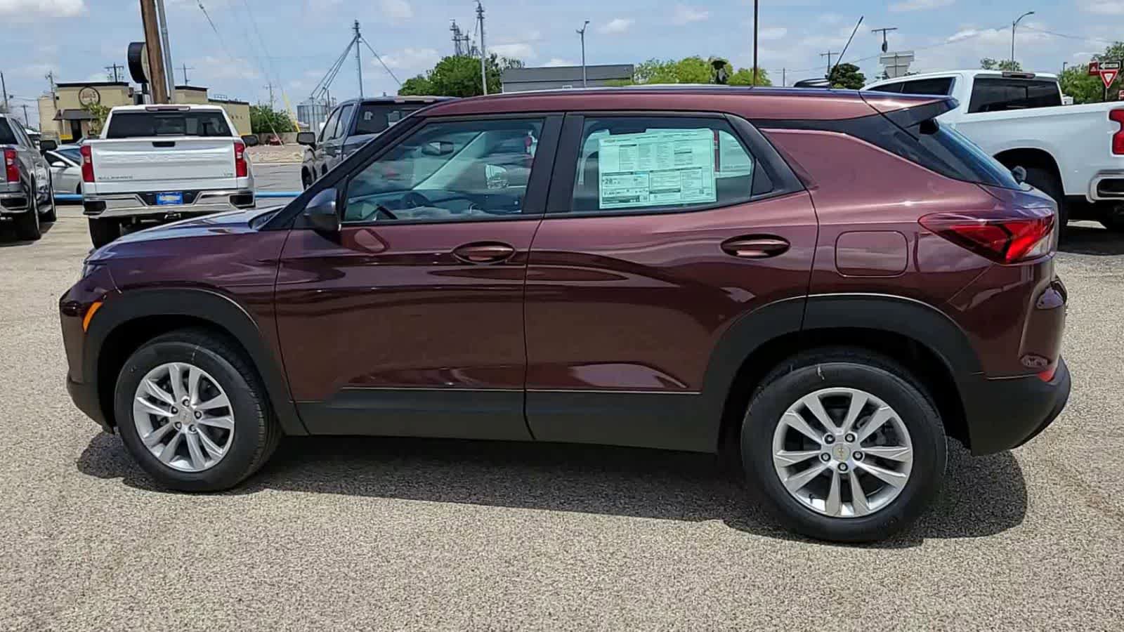 Used 2023 Chevrolet TrailBlazer LS AWD/4WD image 5