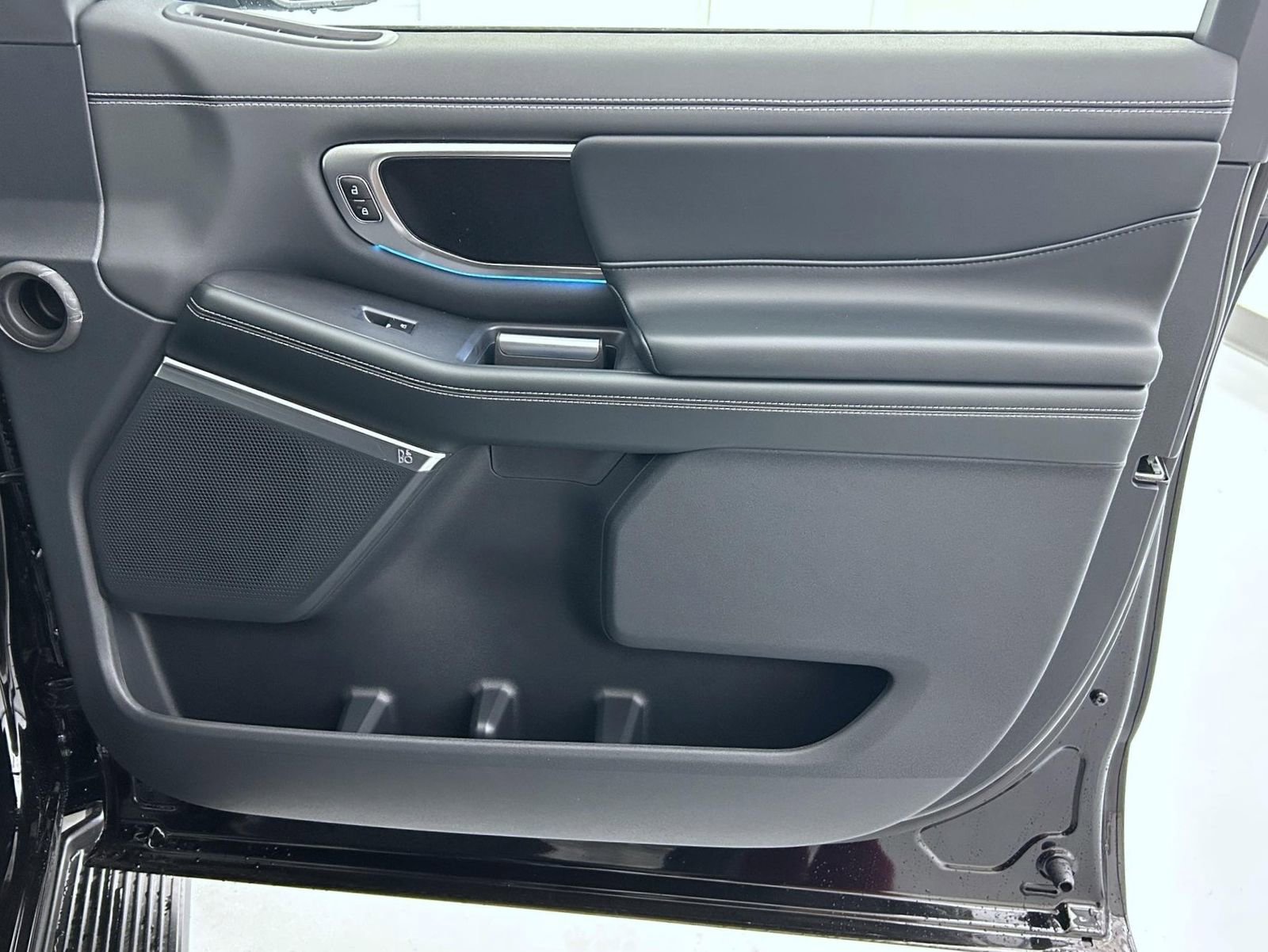 New 2026 Ford Expedition Platinum image 16