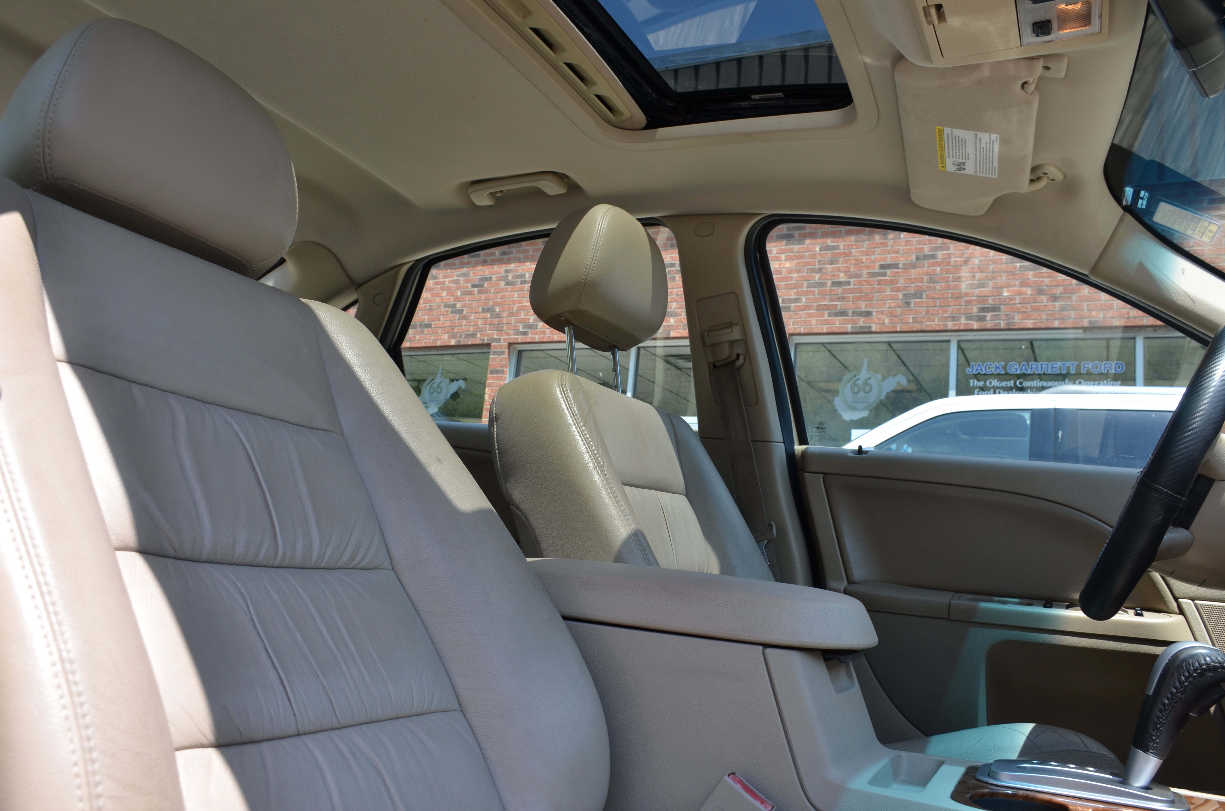 Used 2006 Ford Five Hundred SEL FWD image 17