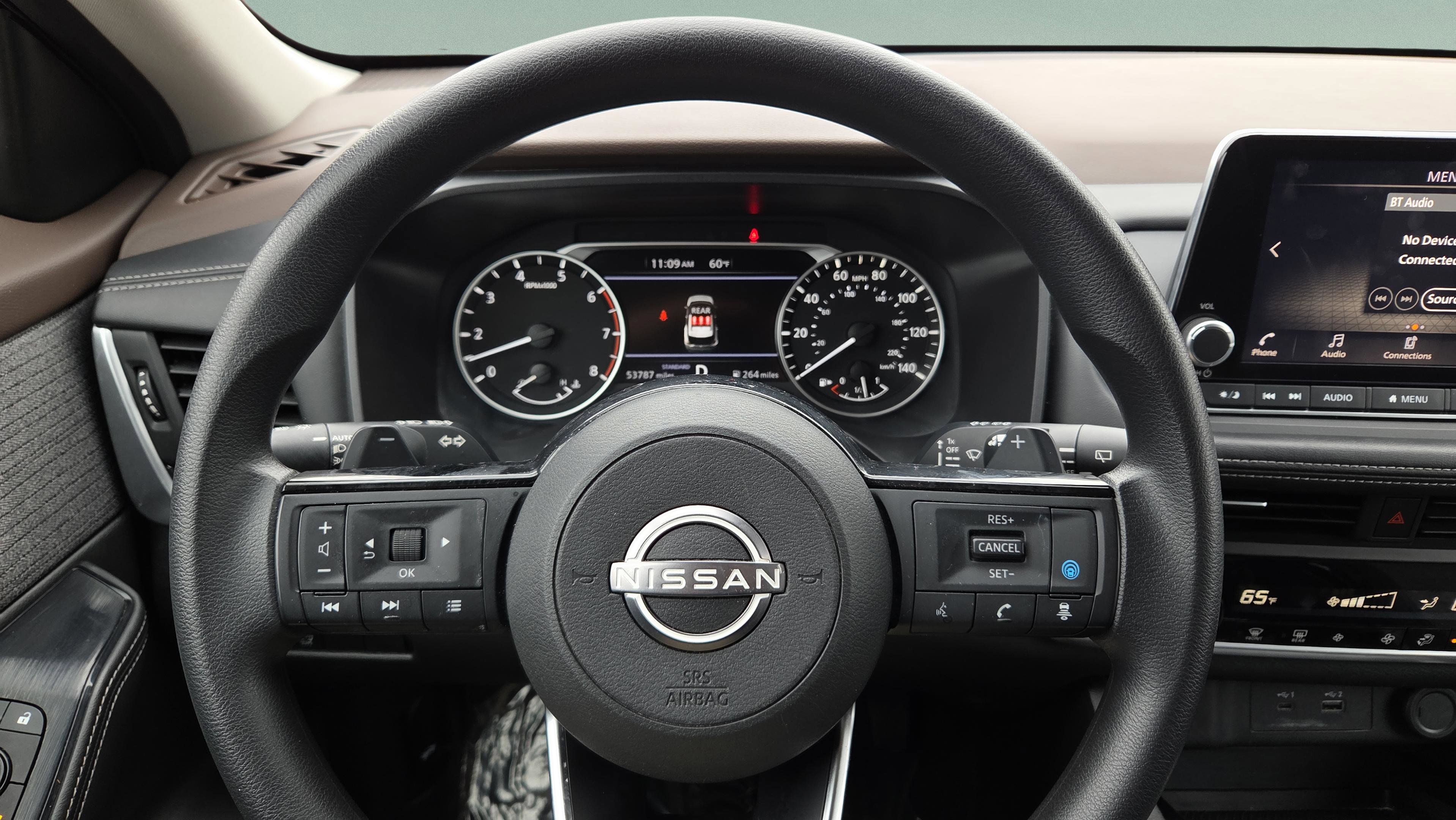 Used 2023 Nissan Rogue SV image 18