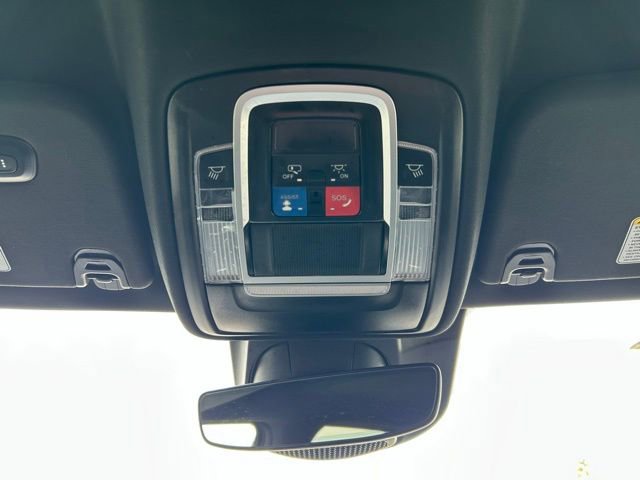 Used 2024 RAM 1500 Laramie AWD/4WD image 16